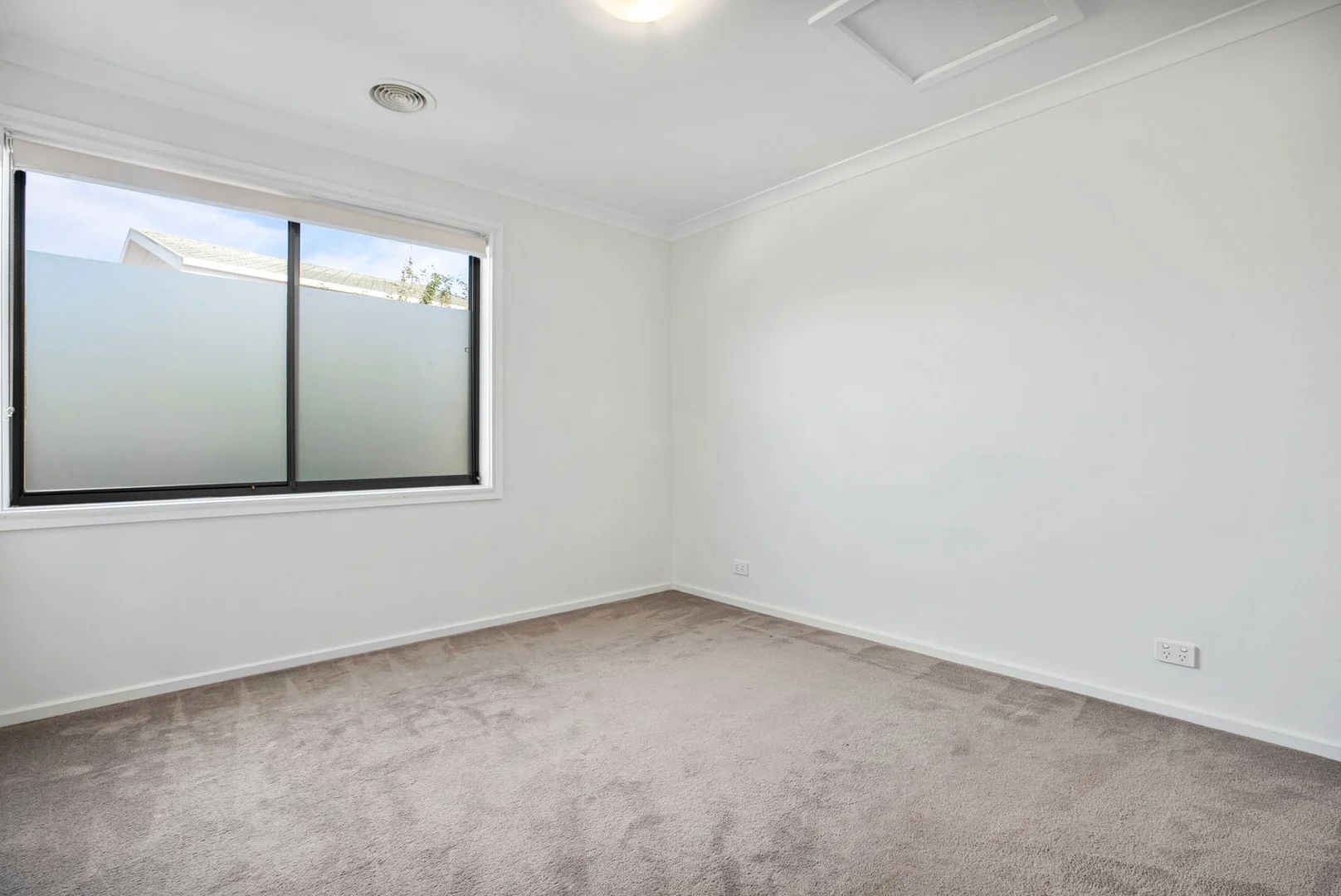 Additional image 7 of 1/19 Henderson Road, Queanbeyan NSW 2620