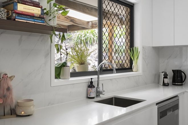 22 Glauca Street Burleigh Heads 4220 - Image 6