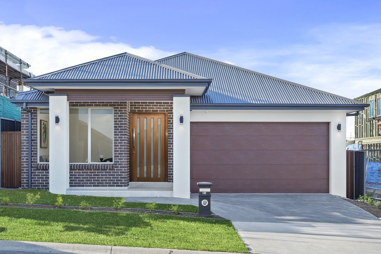 4 bedrooms House in 50 Fleece Loop ORAN PARK NSW, 2570