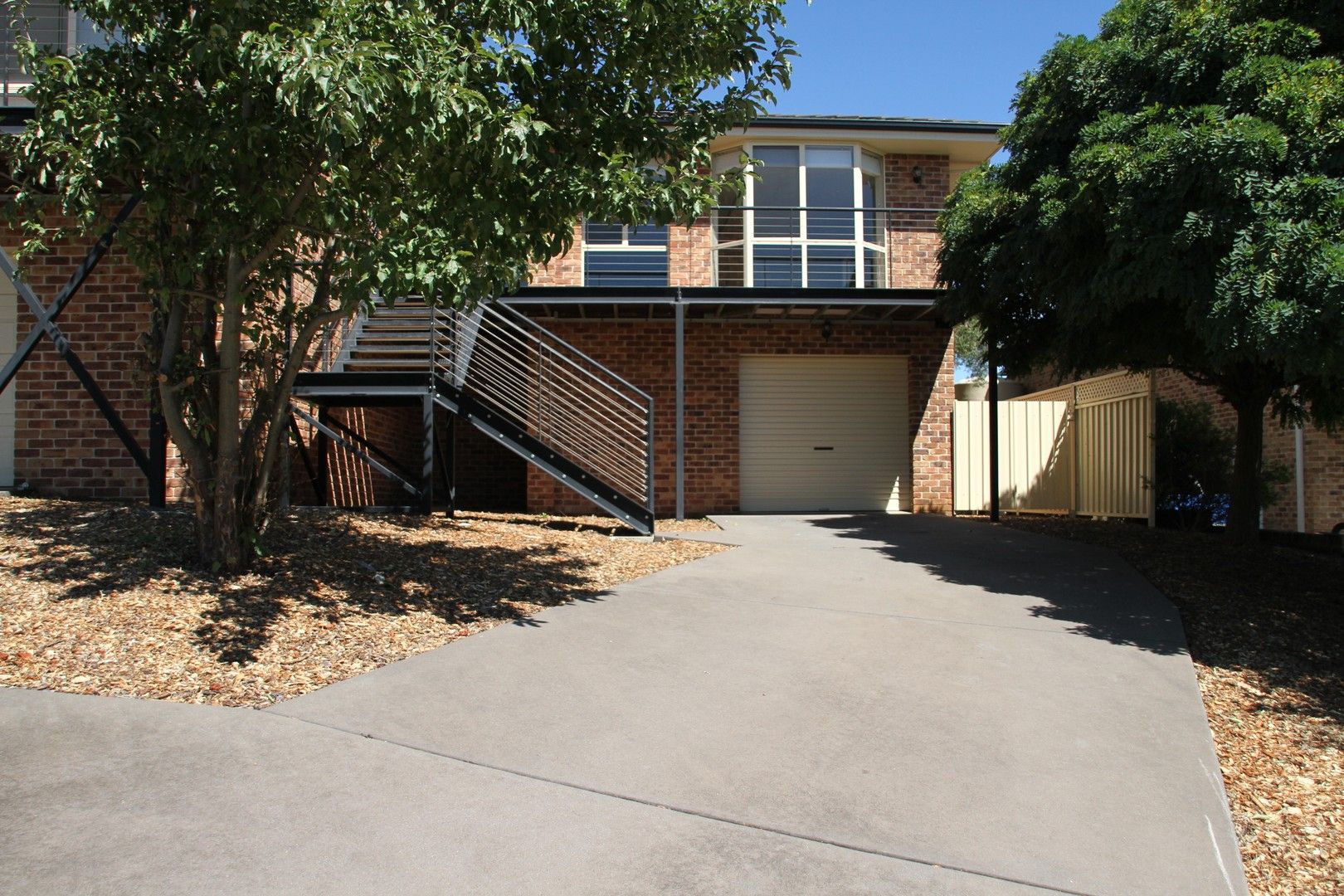 2/16 Julian Place, Yass NSW 2582, Image 0