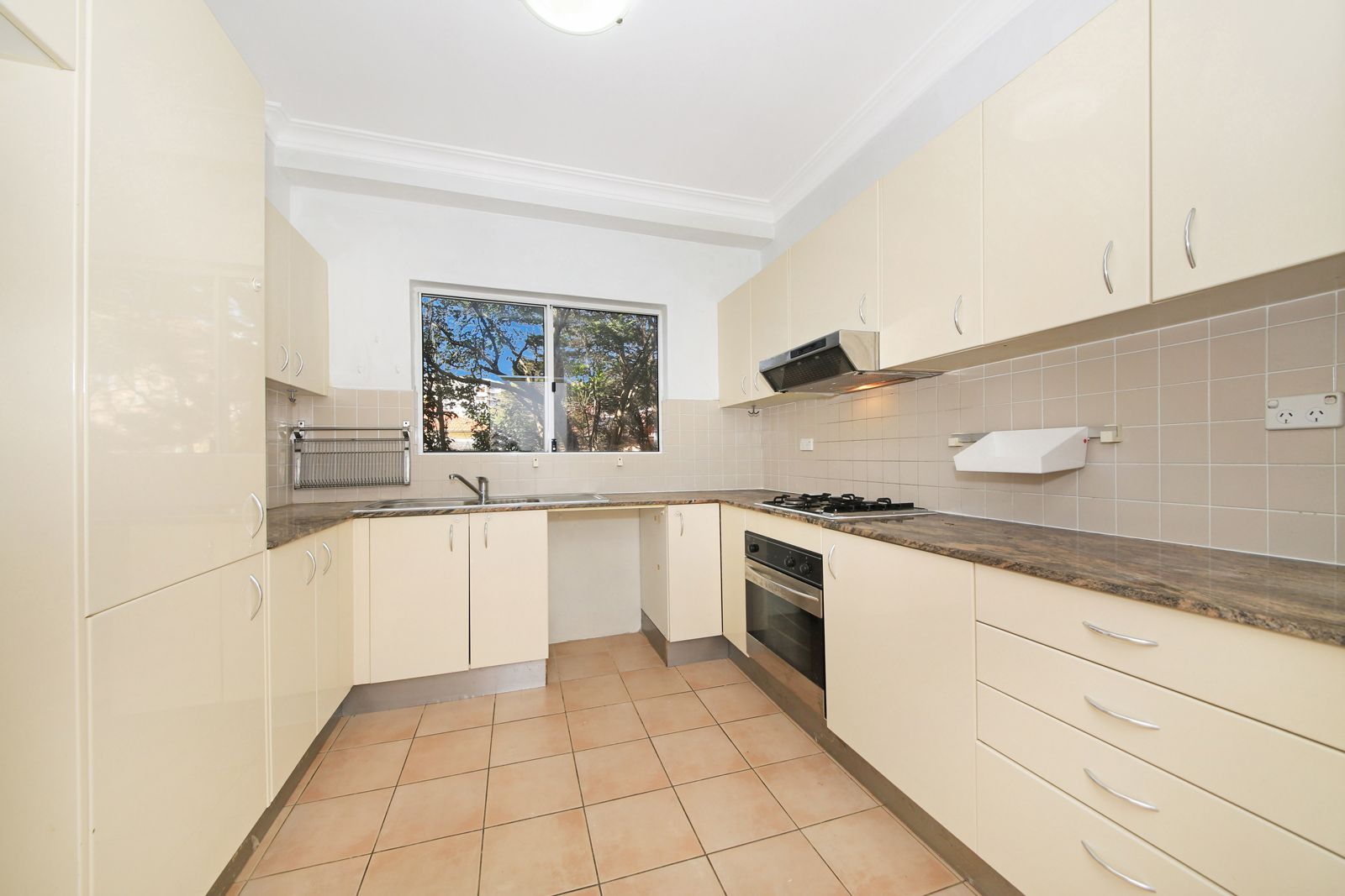 5/15-17 Gordon Street, Hurstville NSW 2220, Image 2