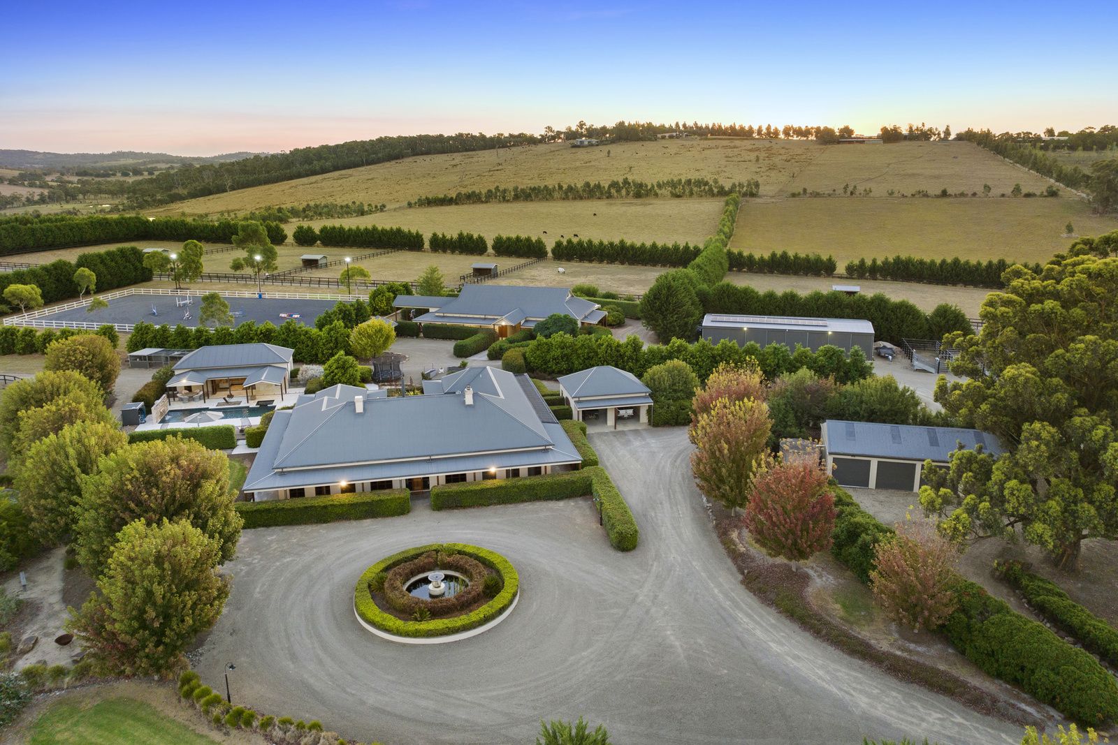 4 bedrooms House in 11 Harbourmaster Road GRUYERE VIC, 3770