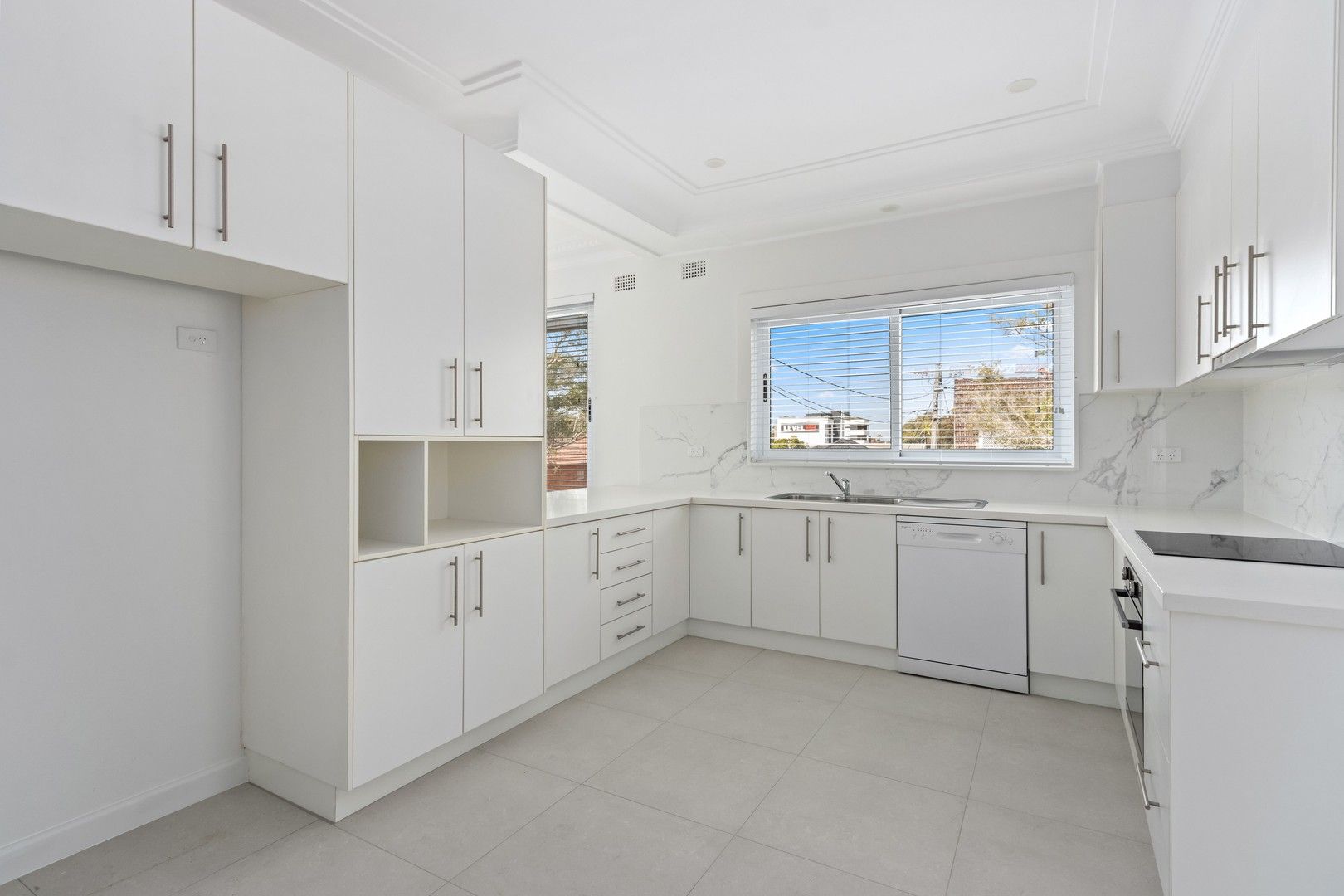 2 bedrooms House in 10 Lynwood Street BLAKEHURST NSW, 2221