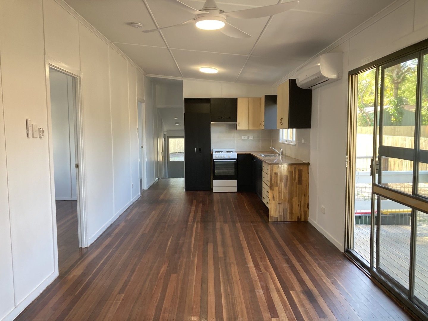 15 Cliffdale Avenue, Deception Bay QLD 4508 House For Rent 550