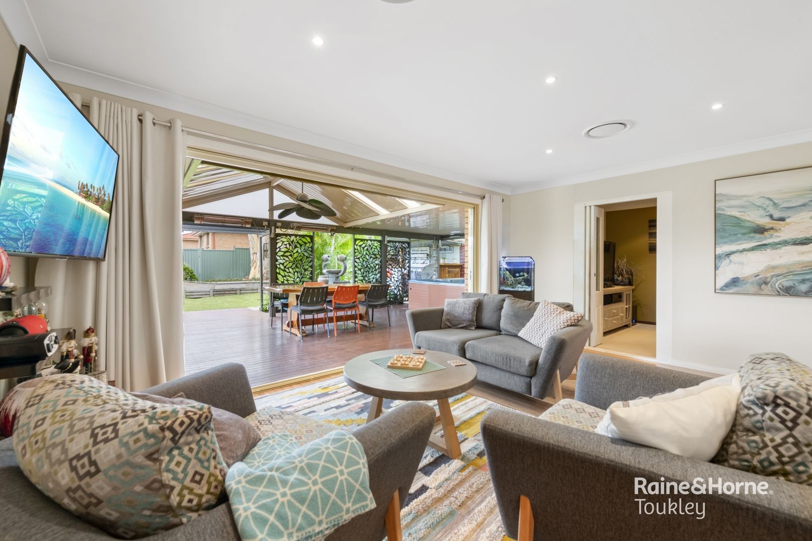 38 Laelana Avenue, Budgewoi NSW 2262, Image 2