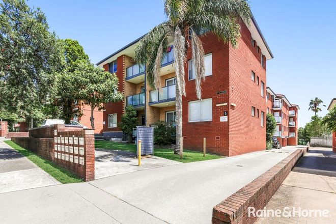 Picture of 18/5 Phillip Street, ROSELANDS NSW 2196