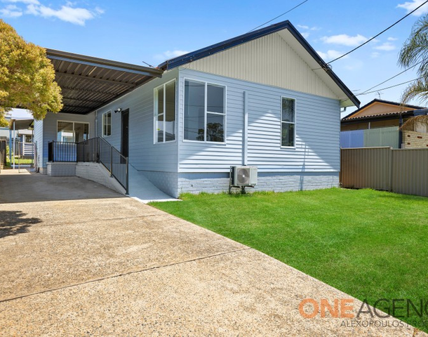 231 Brenan Street, Smithfield NSW 2164