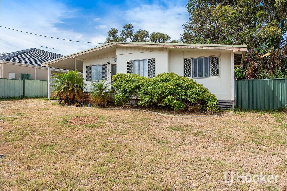 3 bedrooms House in 23 Service Street MANDURAH WA, 6210