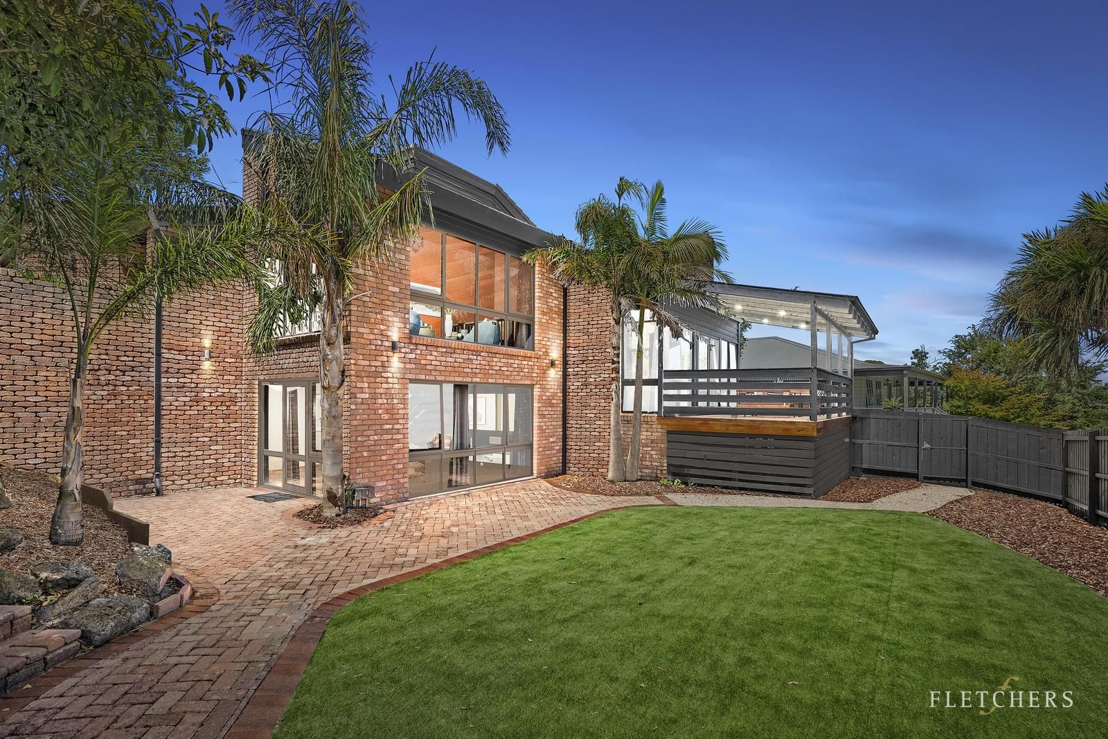 11 Chinook Crescent, Mooroolbark VIC 3138, Image 0