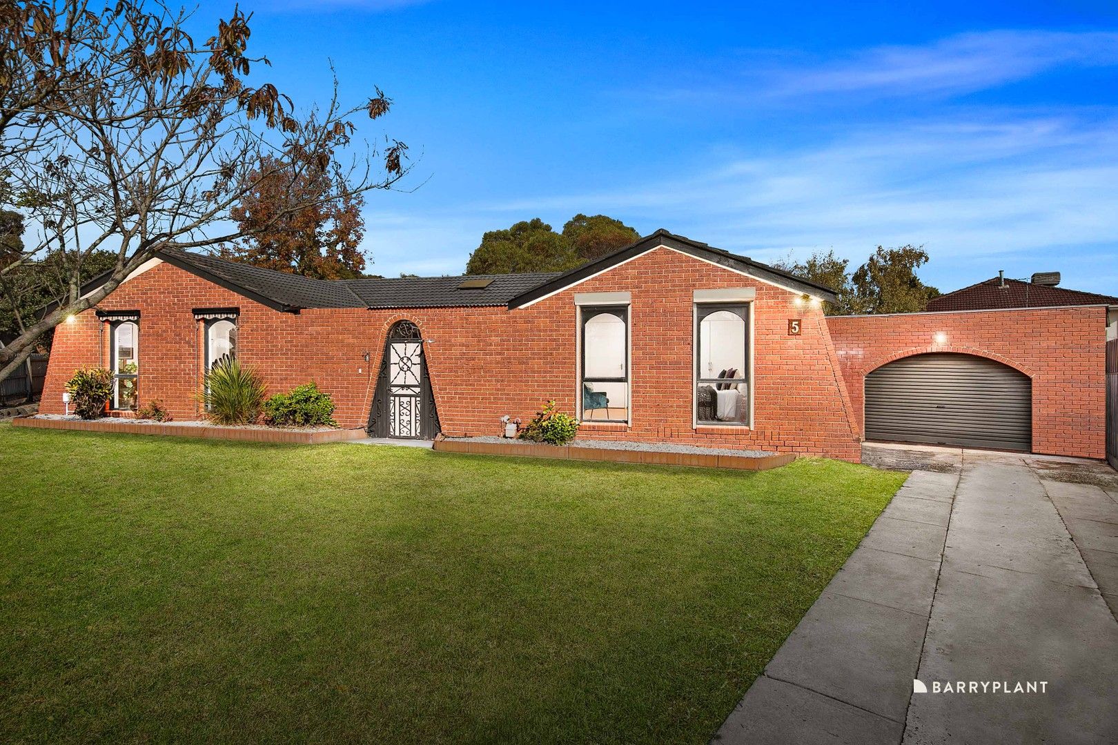 5 Hogan Place, Mill Park VIC 3082, Image 0