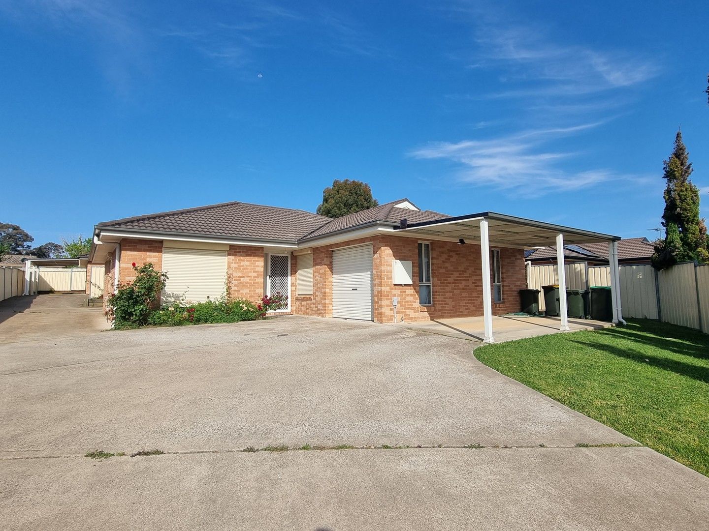 1/13 Lachlan Close, Young NSW 2594, Image 0