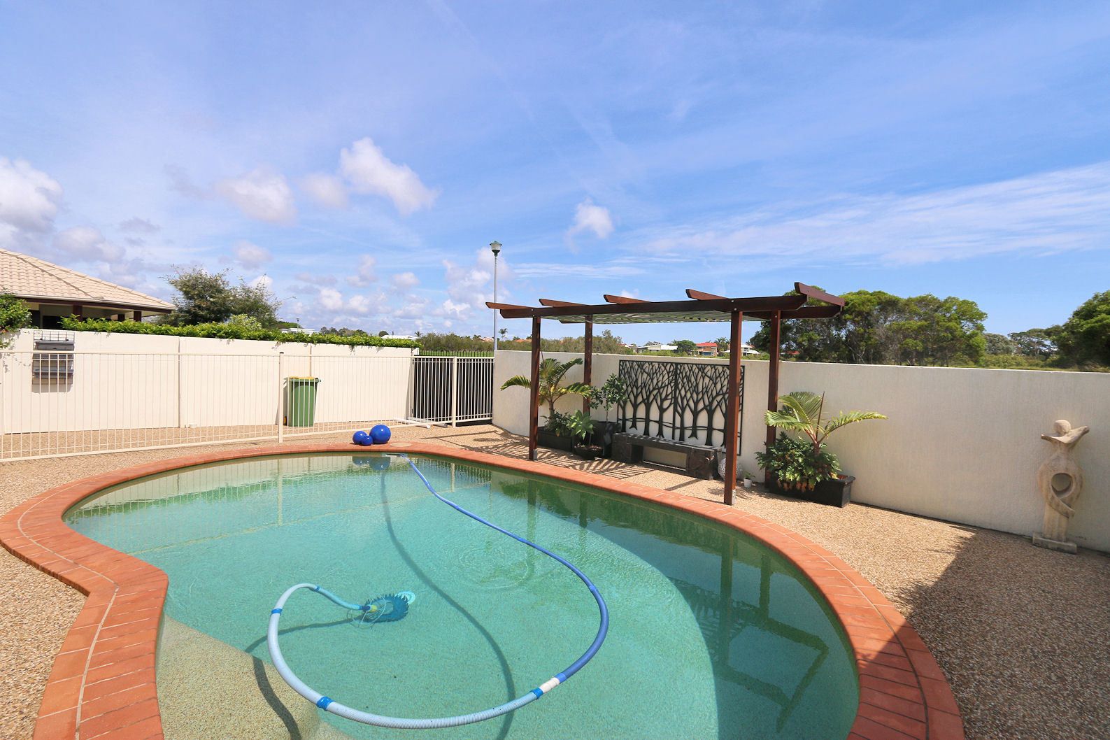 24 Causeway Dr, Bargara QLD 4670, Image 2