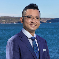 Michael Bao, Sales representative