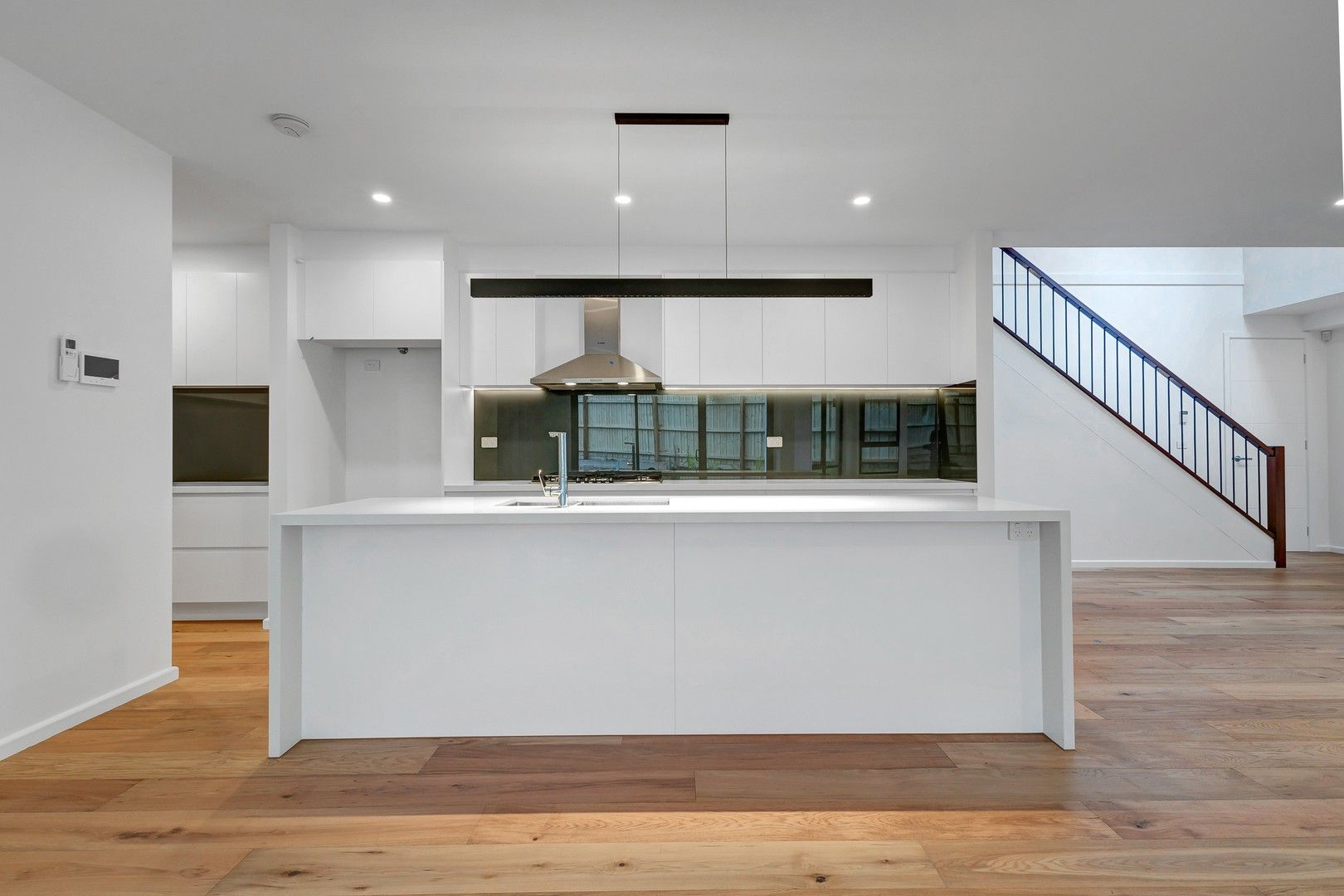 4 bedrooms Townhouse in 43A Amber Grove MOUNT WAVERLEY VIC, 3149