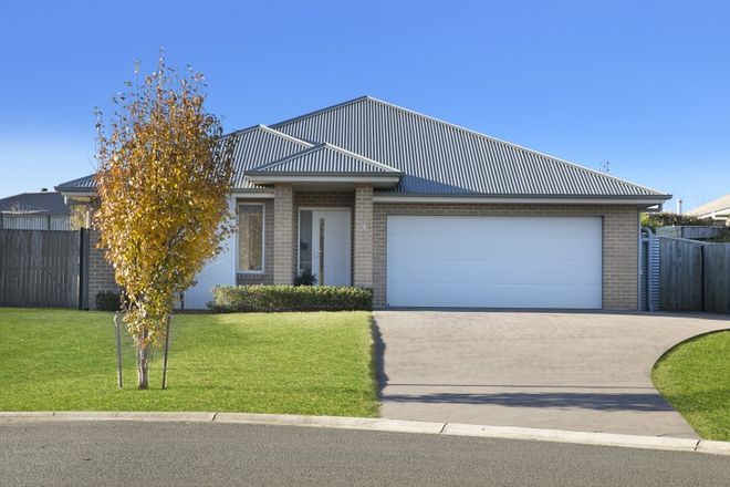 Picture of 4 Whitton Close, MOSS VALE NSW 2577