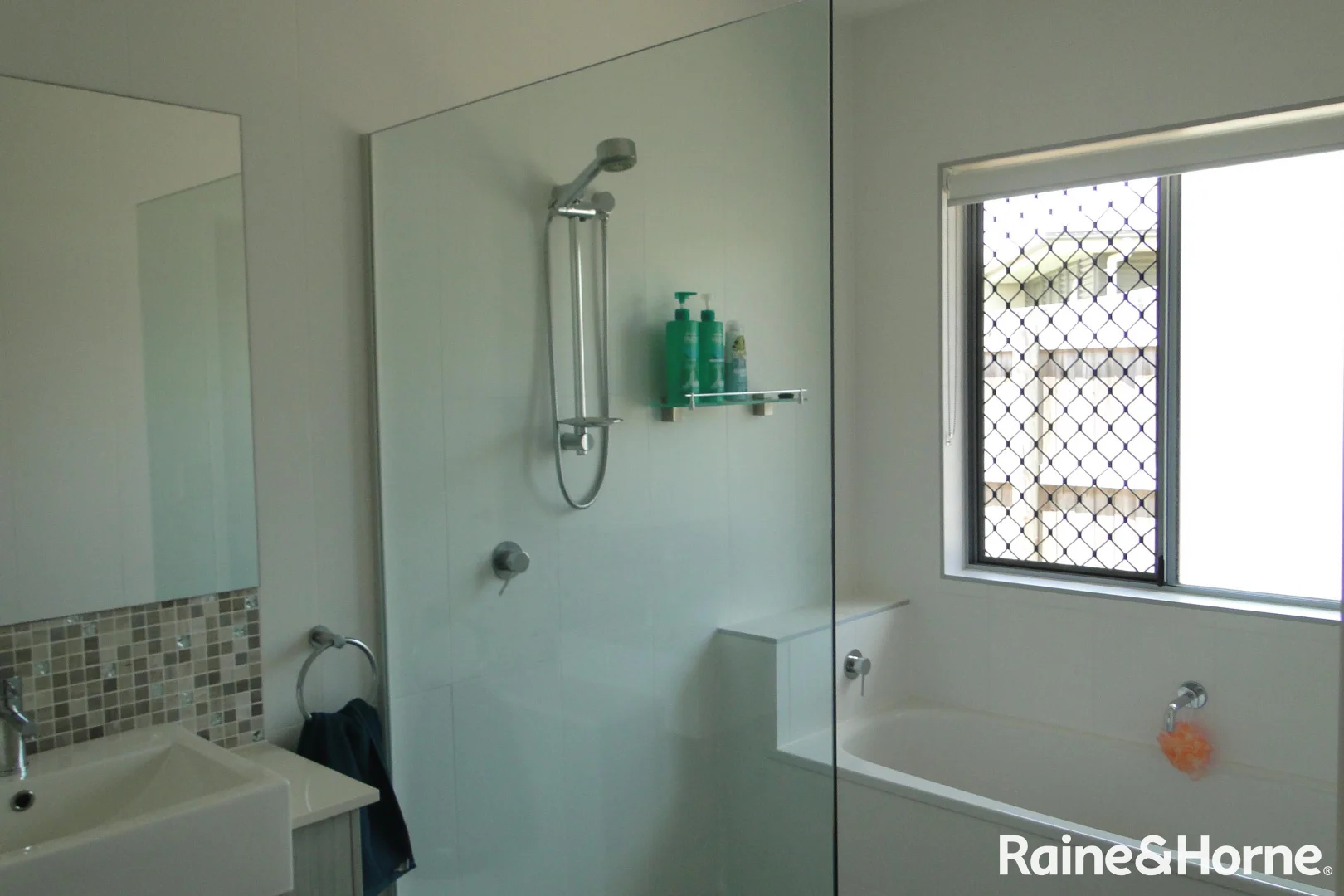 Additional image 10 of 19 Telopea Place, Kirkwood QLD 4680