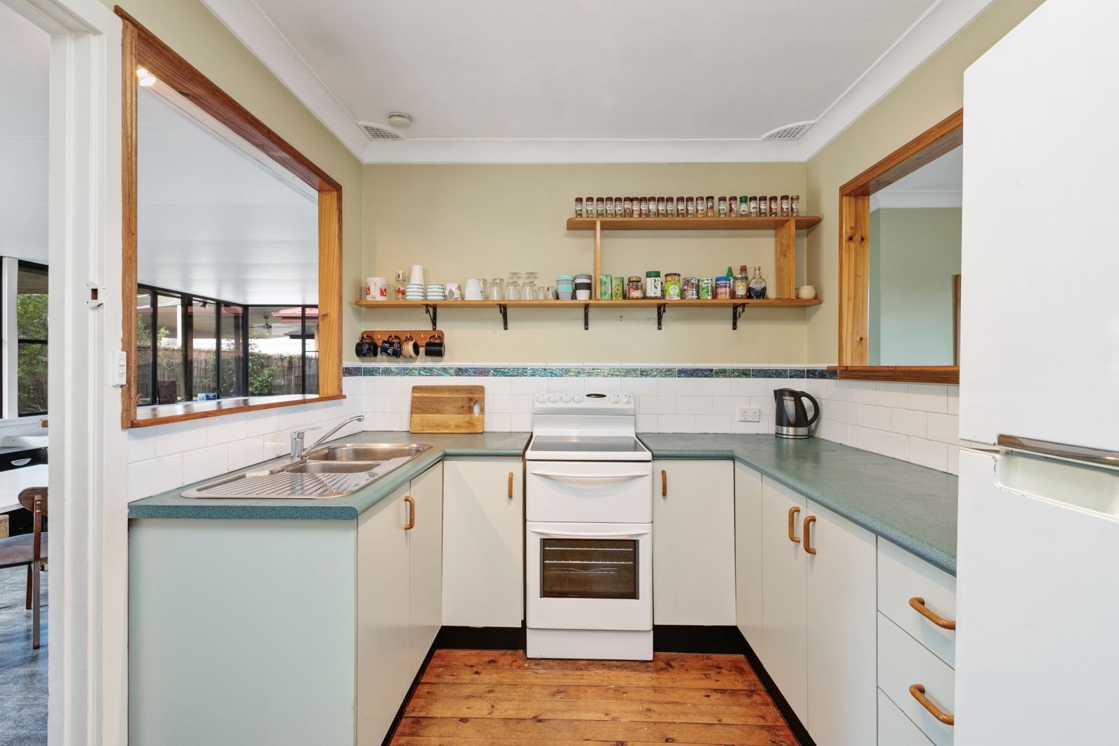 75 Thomas Mitchell Road, Killarney Vale NSW 2261, Image 2