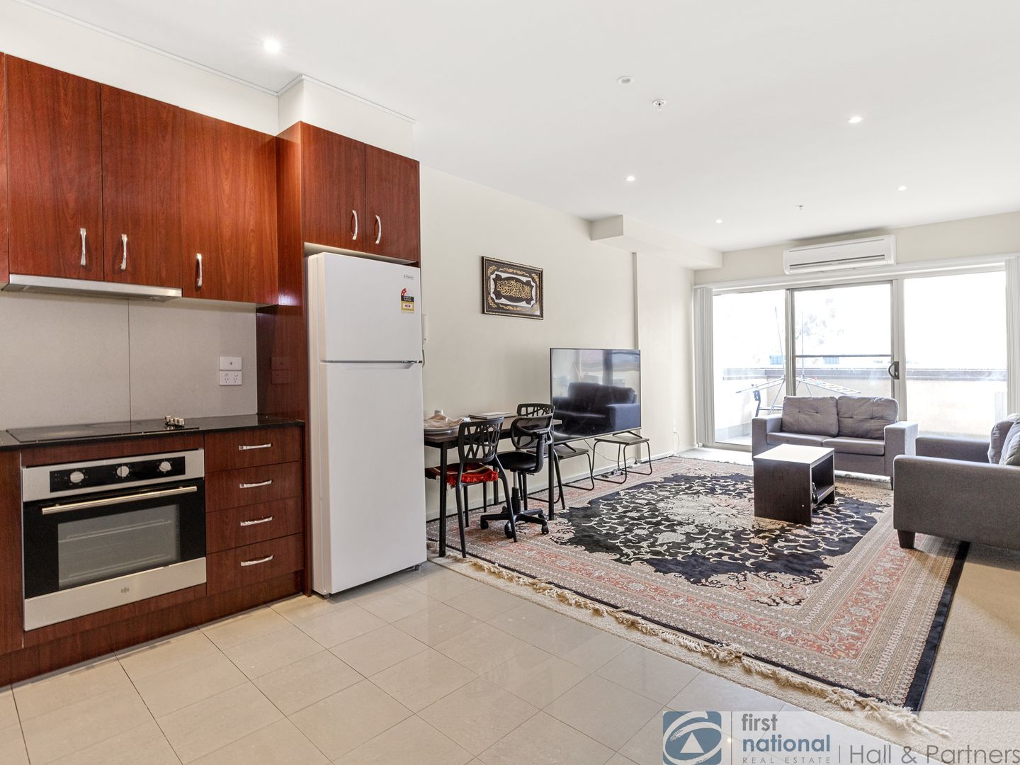 8/2-4 Hutton Street, Dandenong VIC 3175, Image 2