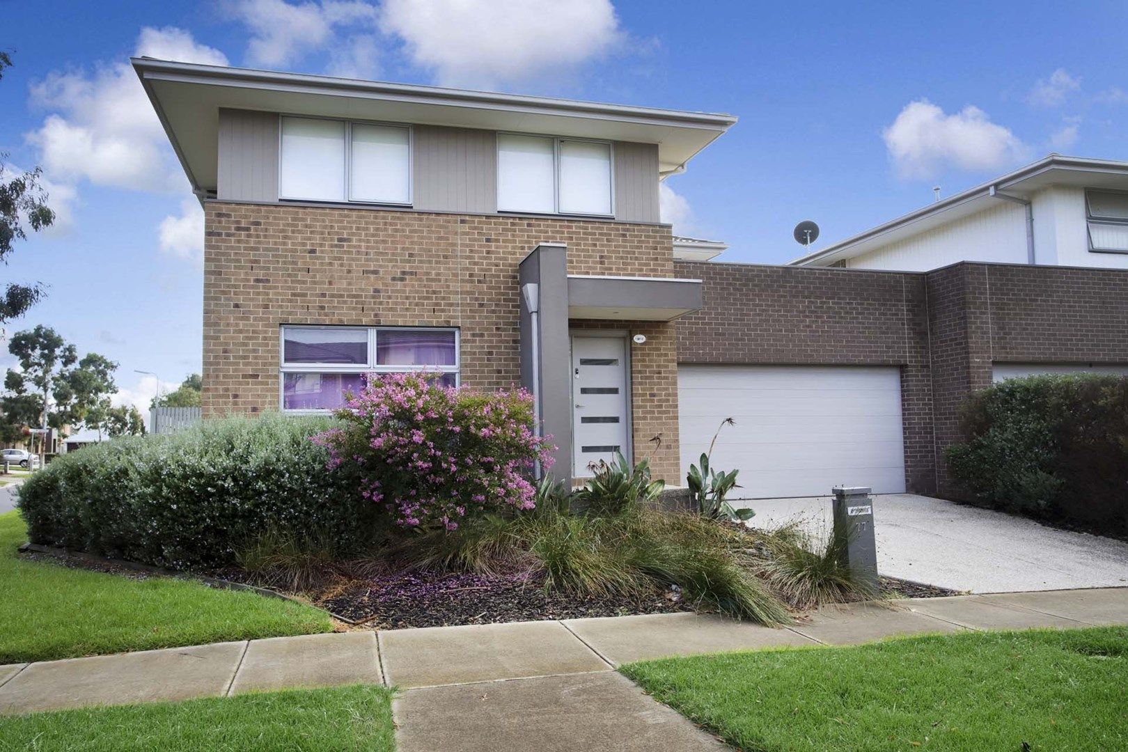 77 Callaway Boulevard, Sunshine West Property History & Address