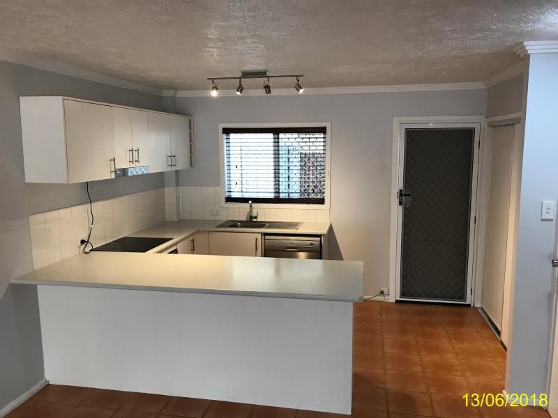 2 bedrooms Townhouse in 2/79 BAYVIEW STREET RUNAWAY BAY QLD, 4216