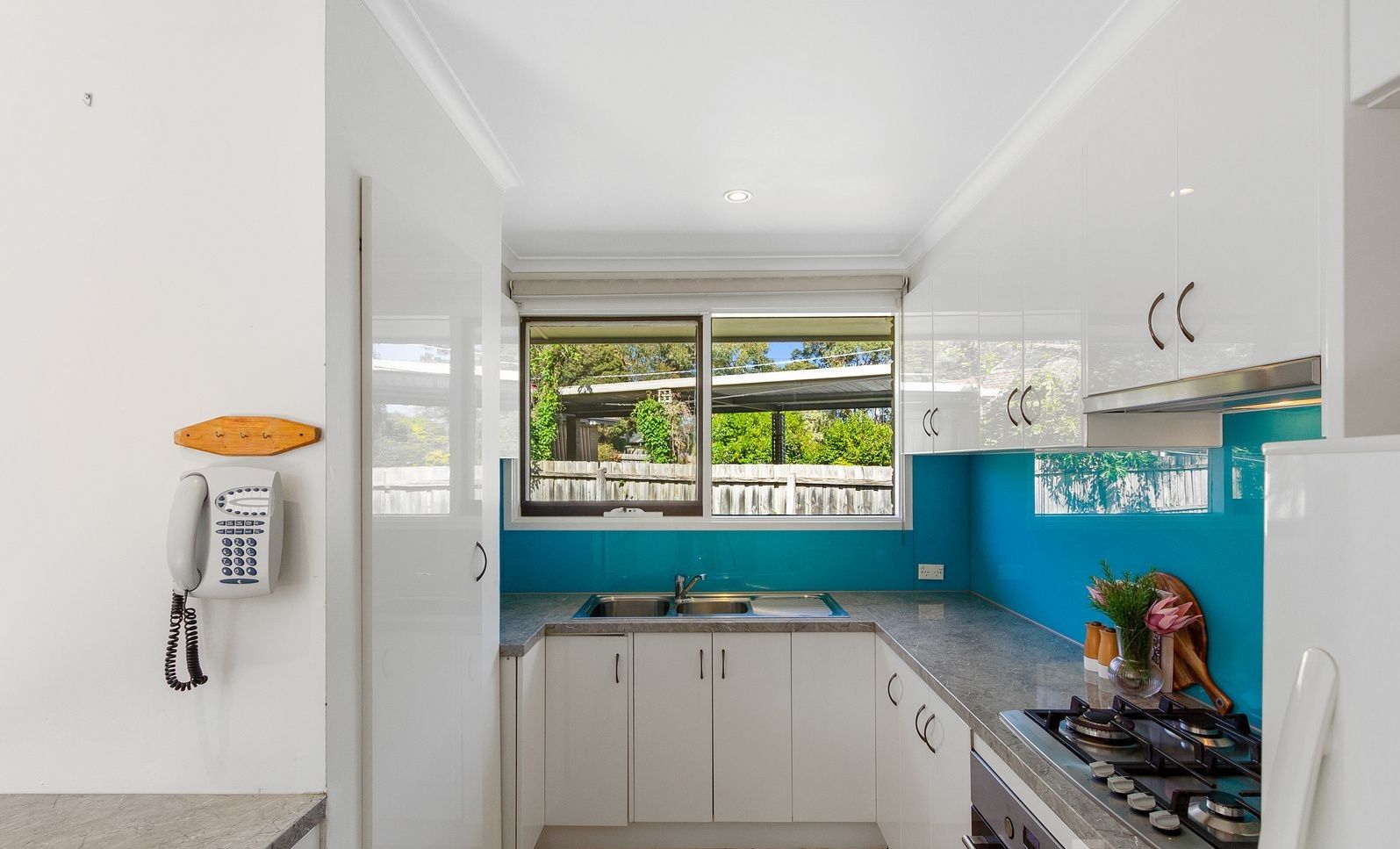 3 bedrooms House in 80 Farnham Road BAYSWATER VIC, 3153