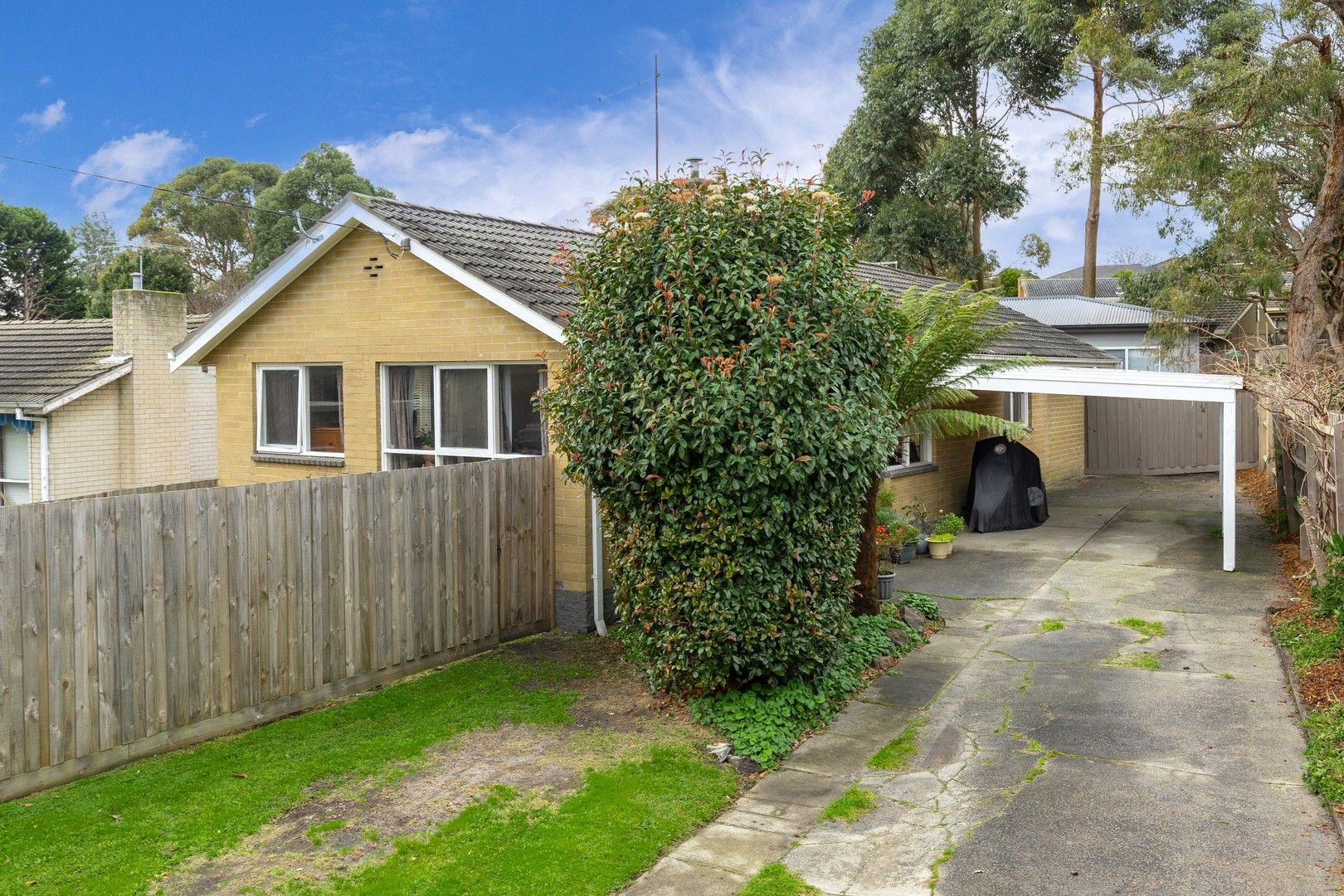 6 bedrooms House in 2 Copromosa Avenue FRANKSTON VIC, 3199