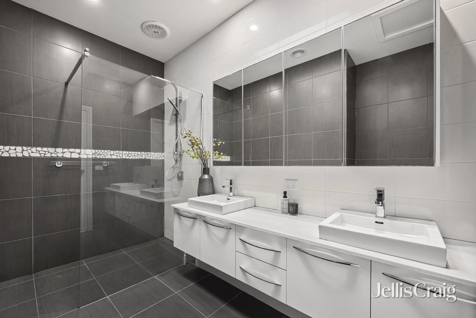 Additional image 7 of 2/15 Selkirk Avenue, Wantirna VIC 3152