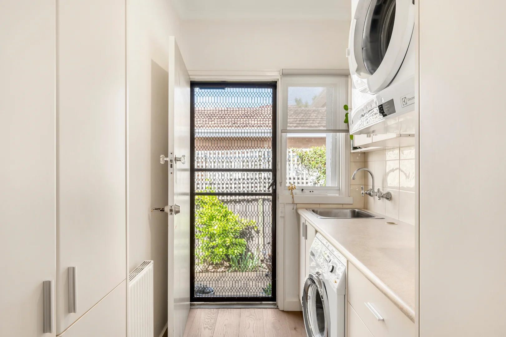 Additional image 9 of 2/7 Tower Place, Hawthorn East VIC 3123