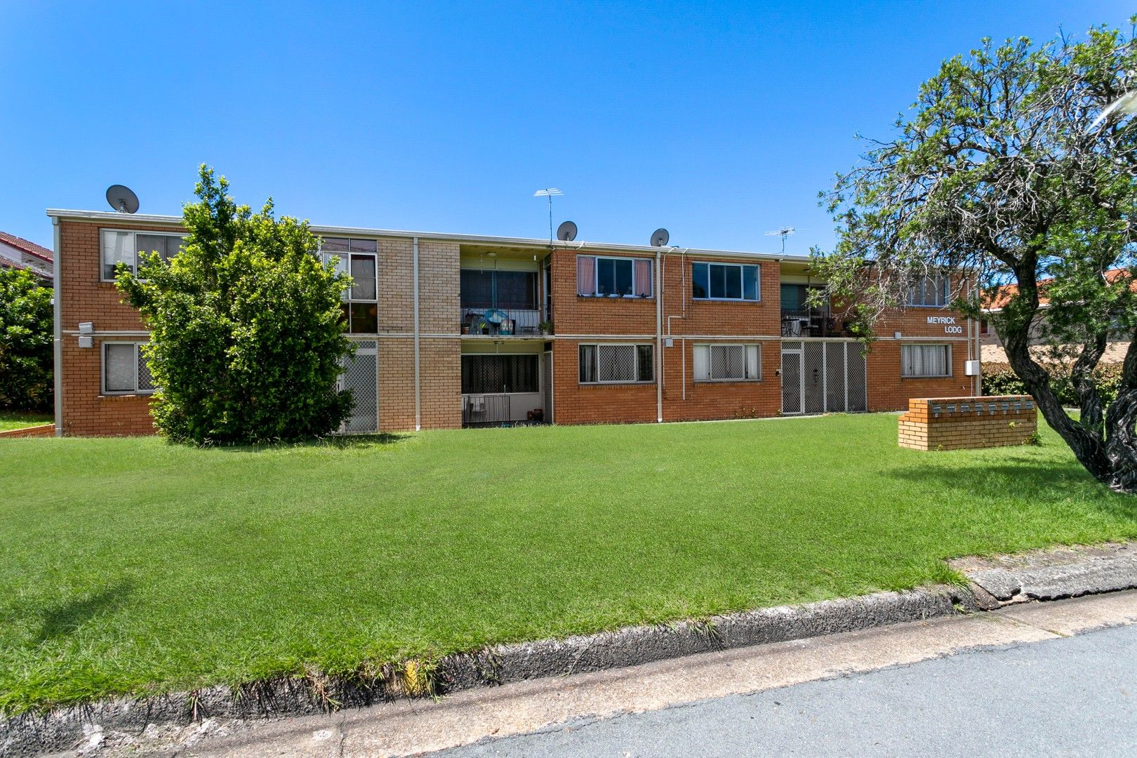 5/14 Meredith Street, Redcliffe QLD 4020, Image 2