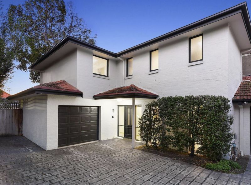 3 bedrooms Townhouse in 4/16 Dickens Street ELWOOD VIC, 3184