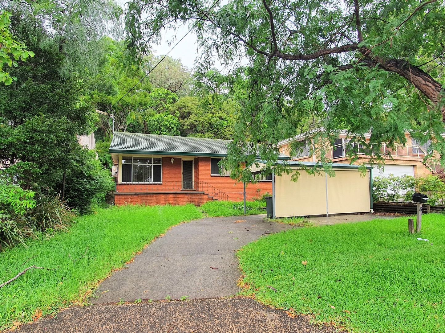 8 Araluen Avenue, Mount Kembla Property History & Address Research