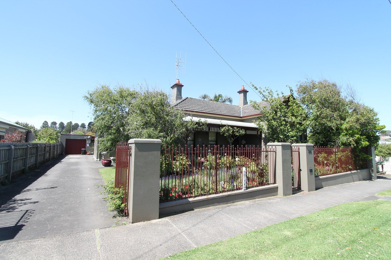 5 bedrooms House in 54 Koroit Street WARRNAMBOOL VIC, 3280