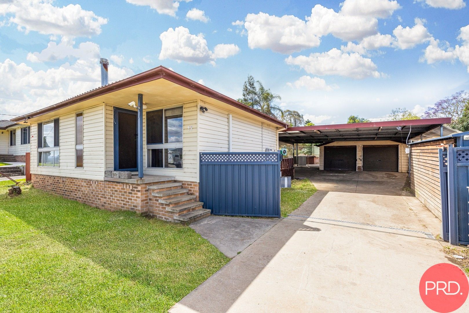 11 Russell Street, Gillieston Heights NSW 2321, Image 0