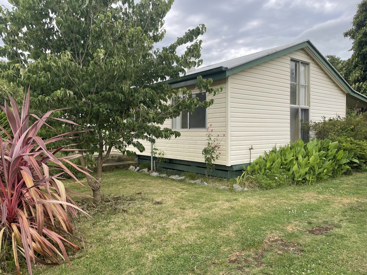 3 bedrooms House in 31 Rock Pool Road MOUNT BEAUTY VIC, 3699