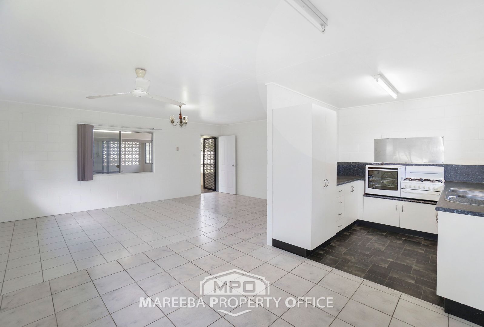 10 Rains Street, Mareeba QLD 4880, Image 2