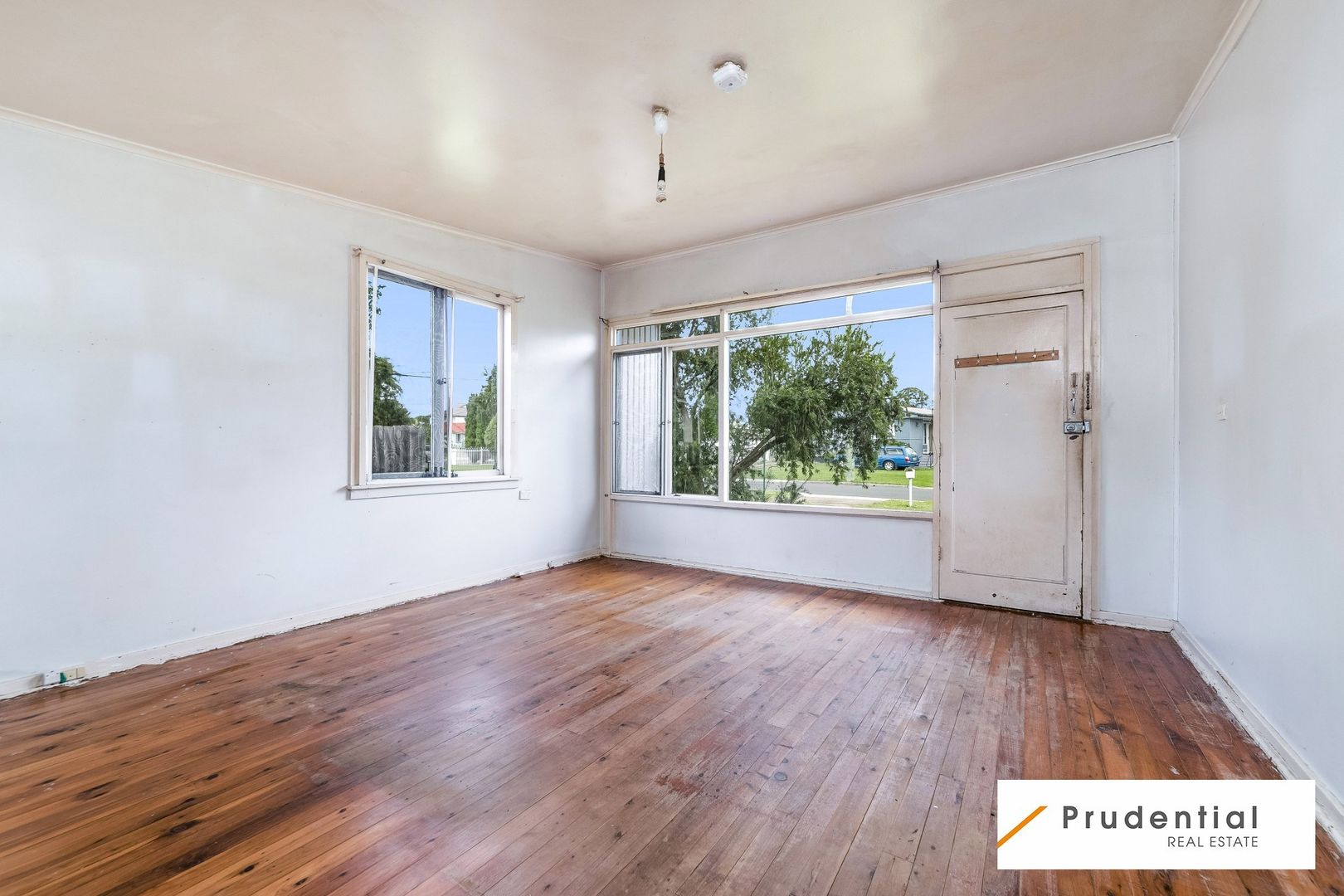 4 Trevanna Street, Busby NSW 2168, Image 1