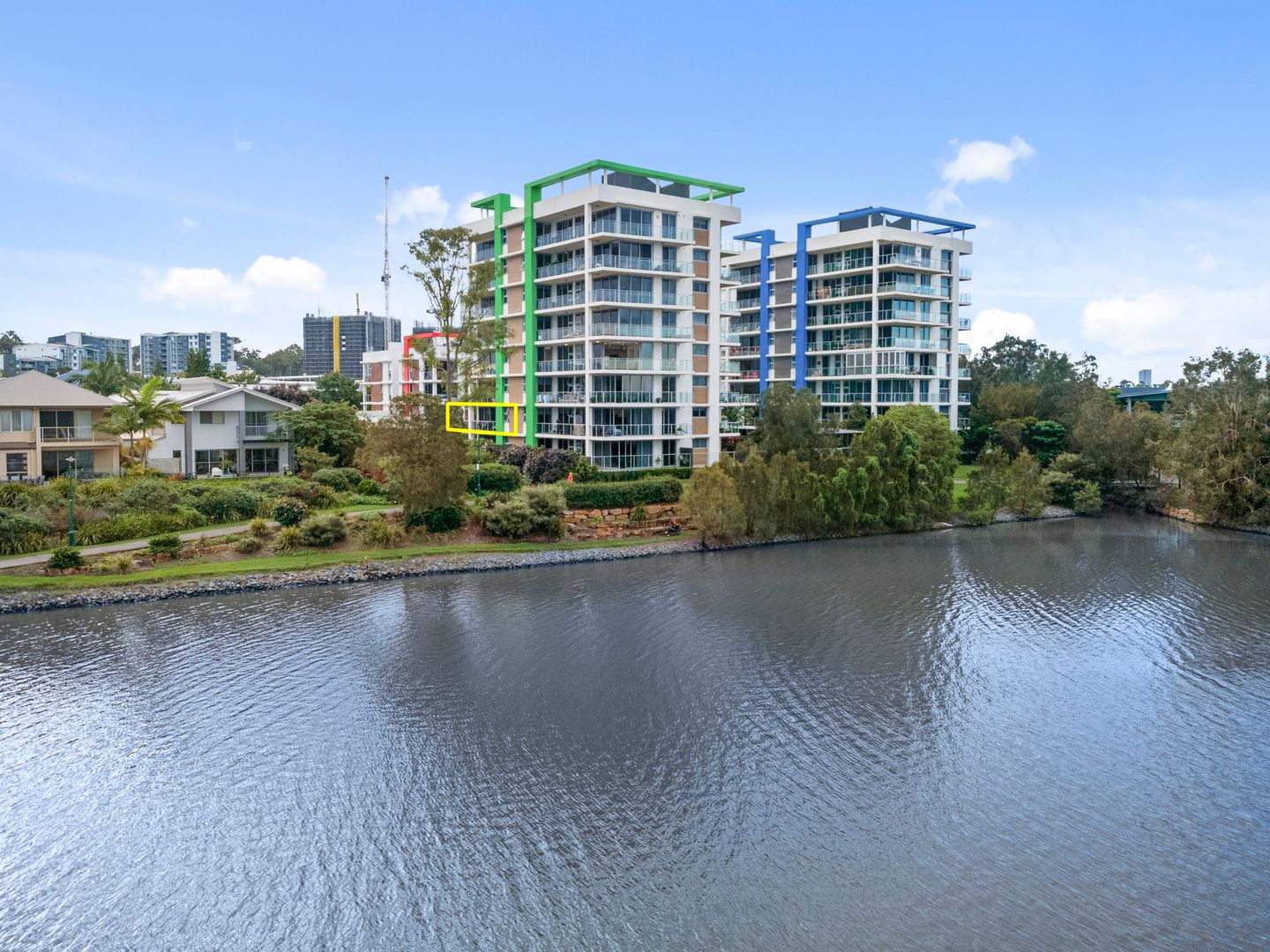 323/33 Lakefront Crescent, Varsity Lakes QLD 4227, Image 1