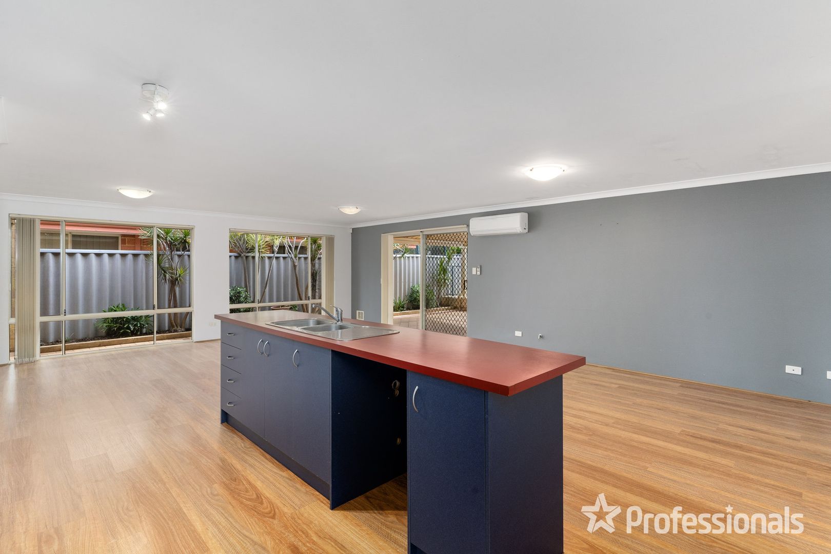 8 Gidgi Way, Wanneroo WA 6065, Image 1