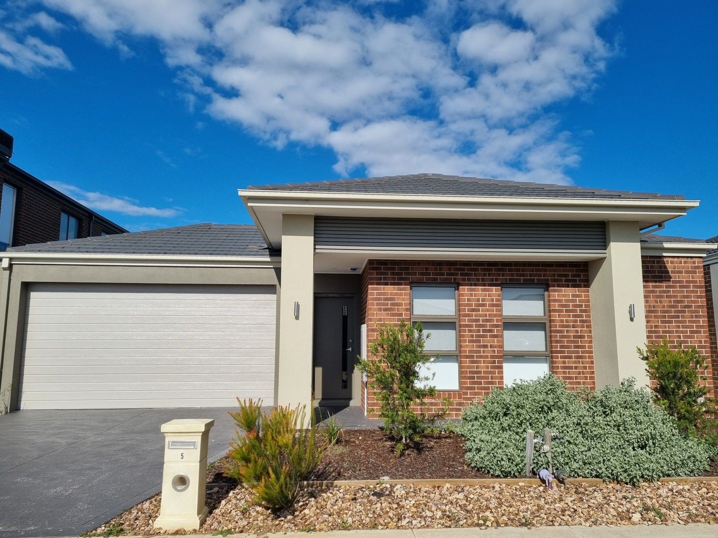 4 bedrooms House in 5 Lafayette Cres POINT COOK VIC, 3030
