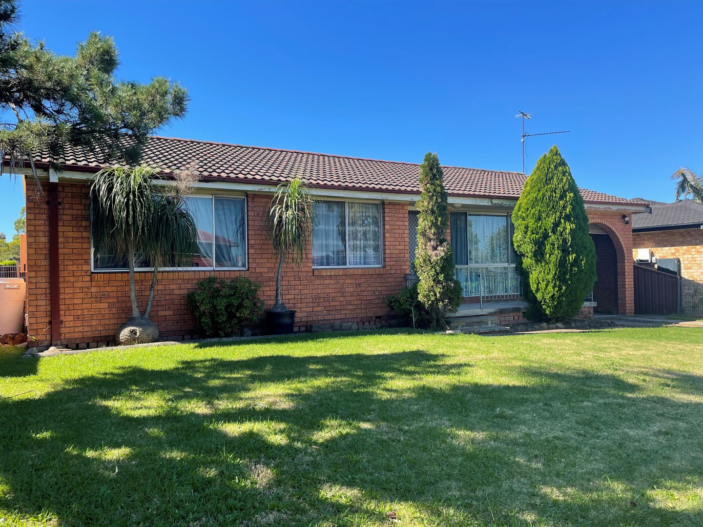 28 Warrimoo Drive, Quakers Hill NSW 2763
