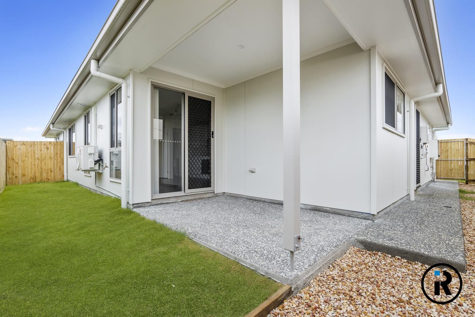 2 bedrooms Duplex in 2/8 Fogle Street LOGAN RESERVE QLD, 4133