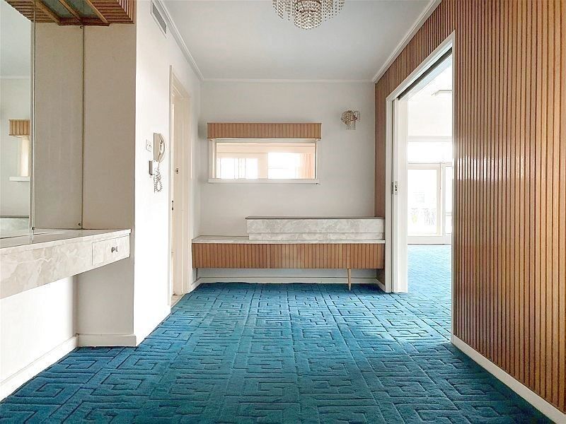 3 bedrooms Apartment / Unit / Flat in 4/247 Glen Eira Road CAULFIELD NORTH VIC, 3161