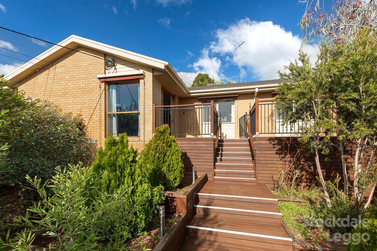 4 bedrooms House in 18 Katunga Crescent BROADMEADOWS VIC, 3047