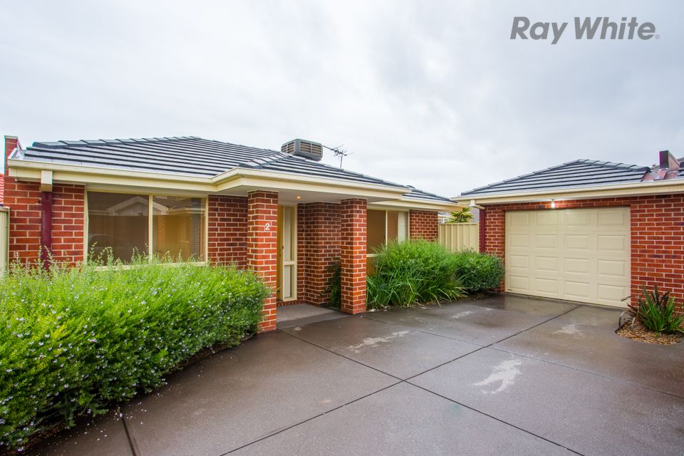 3 bedrooms House in 2/111-113 Pecks Road SYDENHAM VIC, 3037