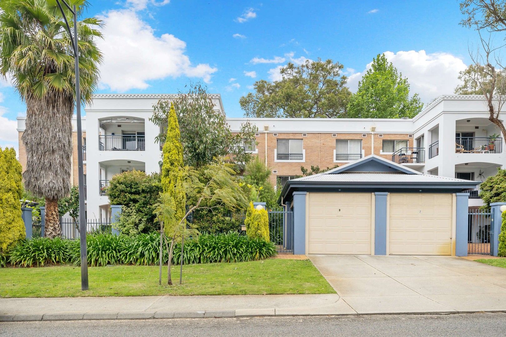 3 bedrooms Apartment / Unit / Flat in 3/5 Doherty Road COOLBELLUP WA, 6163