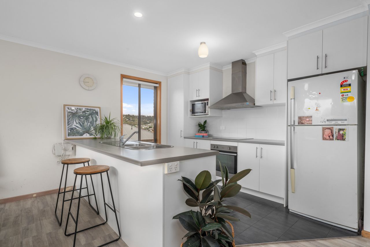 6 Andreas Place, Geilston Bay TAS 7015, Image 2