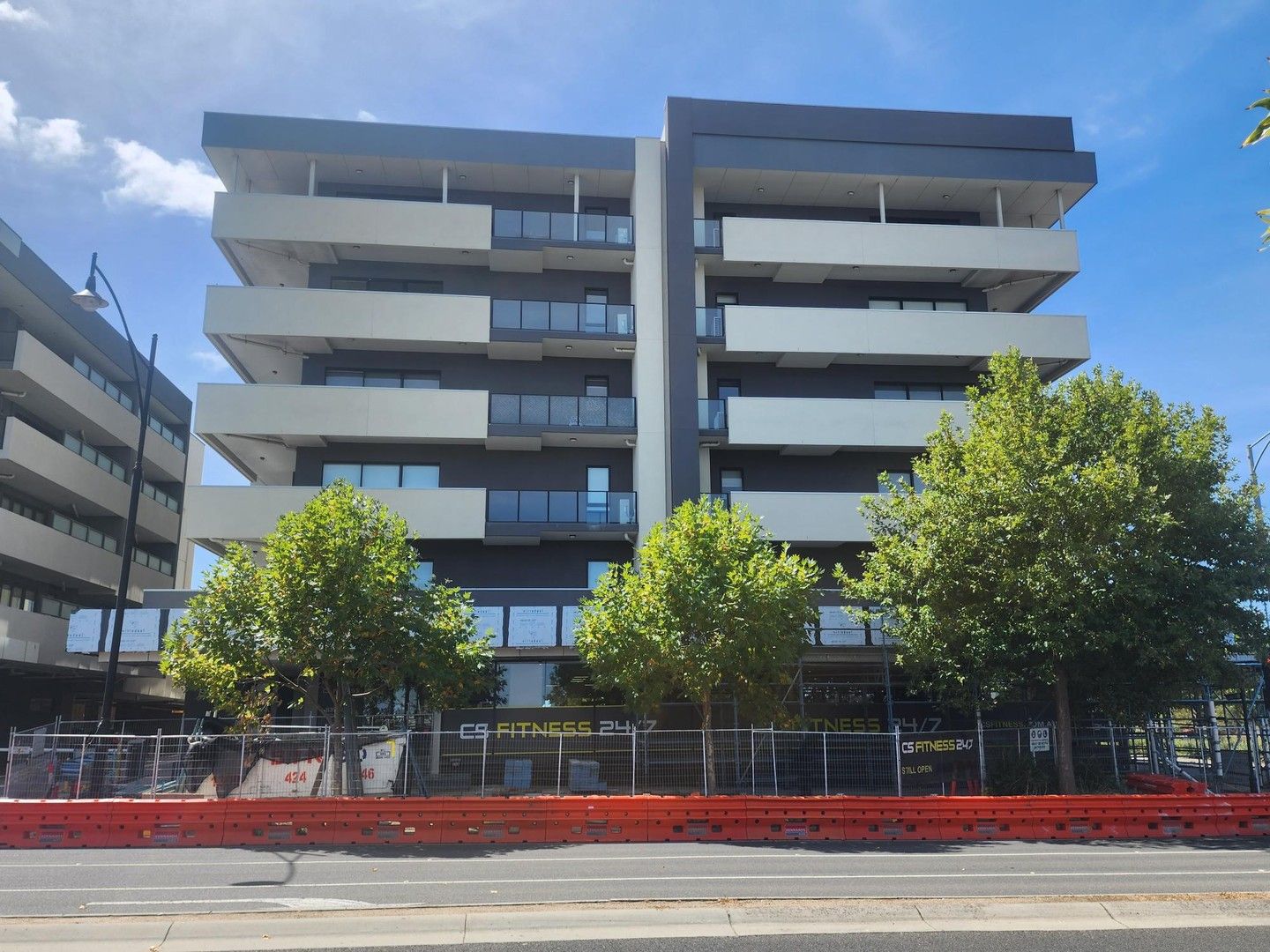 2 bedrooms Apartment / Unit / Flat in 146/73 Lake Street CAROLINE SPRINGS VIC, 3023