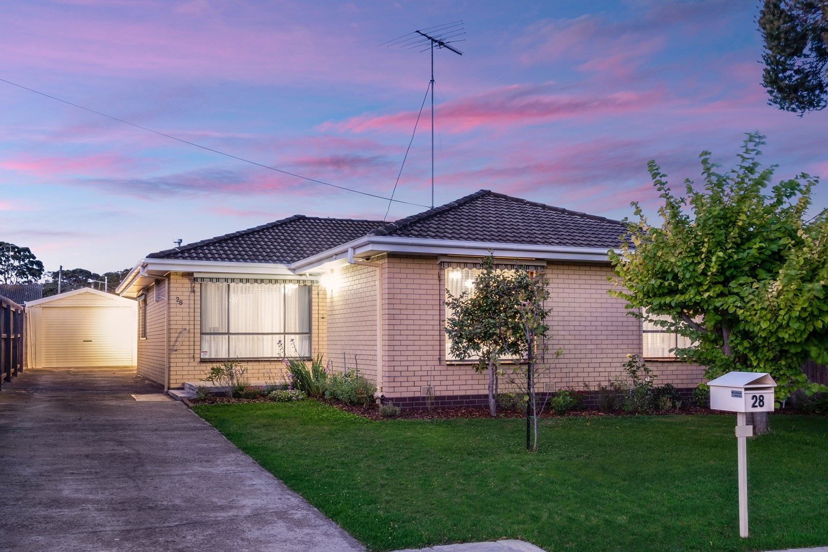 28 Nagle Drive, Belmont VIC 3216, Image 0