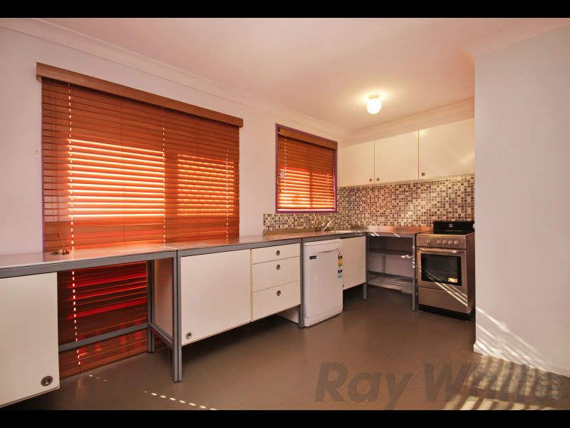 5 Ross Street, Ebbw Vale QLD 4304, Image 2