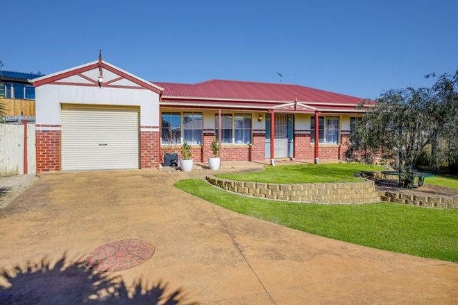 Picture of 1/9 Rubens Court, GROVEDALE VIC 3216